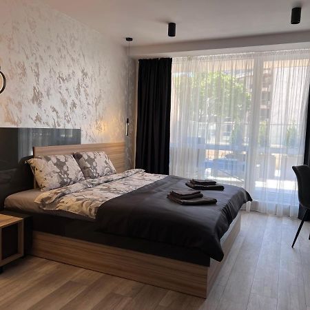A-Brilliant, New! Spacious & Modern Apartment In Varna Whit Garage Kültér fotó