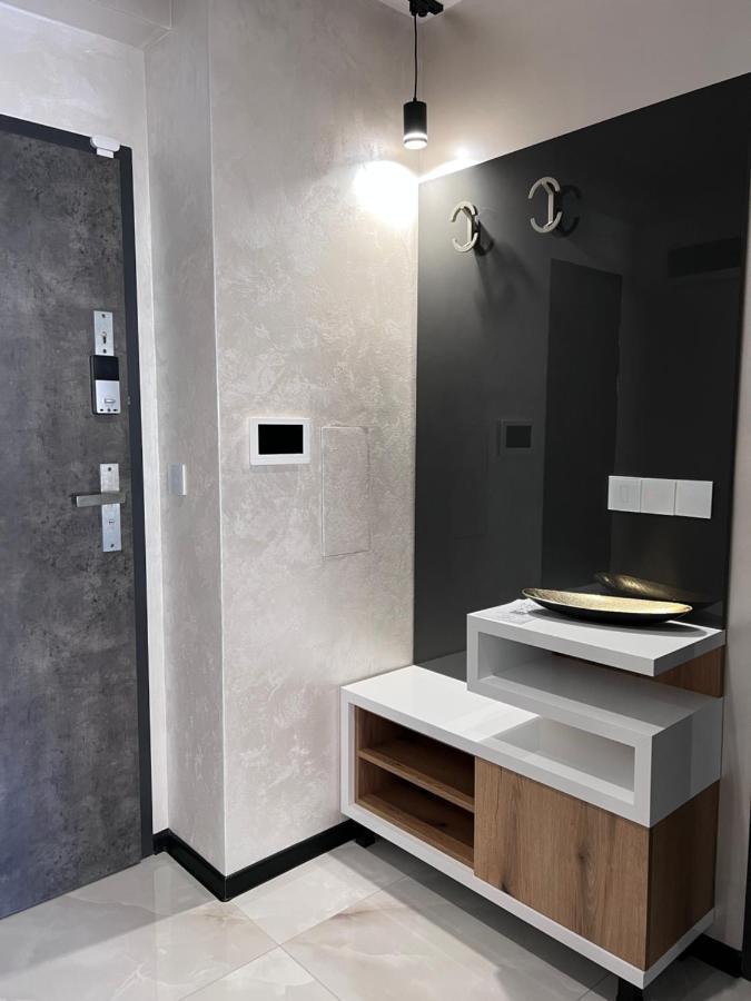 A-Brilliant, New! Spacious & Modern Apartment In Varna Whit Garage Kültér fotó
