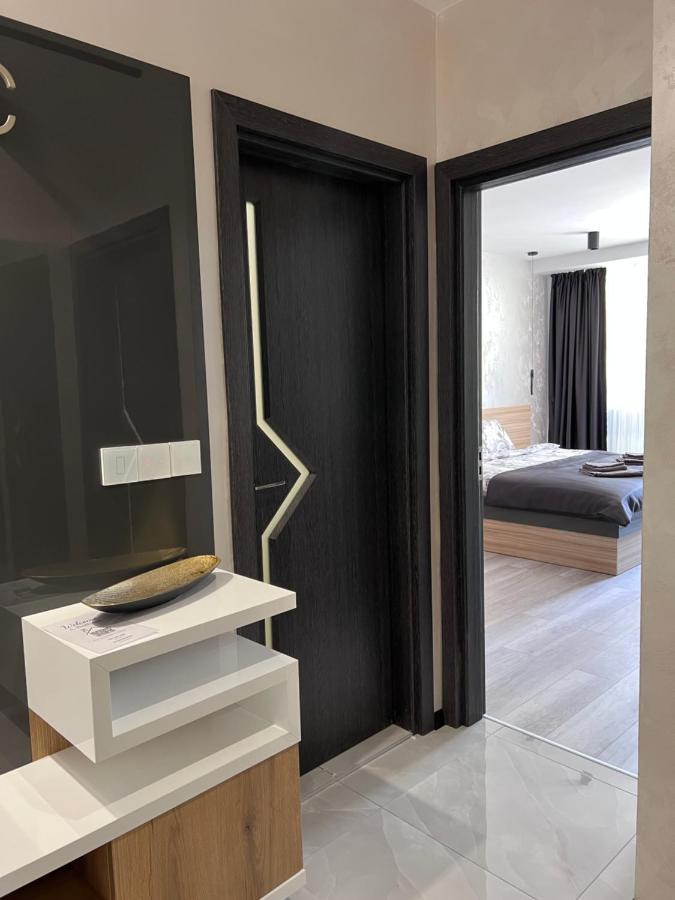 A-Brilliant, New! Spacious & Modern Apartment In Varna Whit Garage Kültér fotó