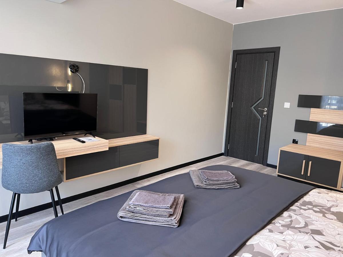A-Brilliant, New! Spacious & Modern Apartment In Varna Whit Garage Kültér fotó