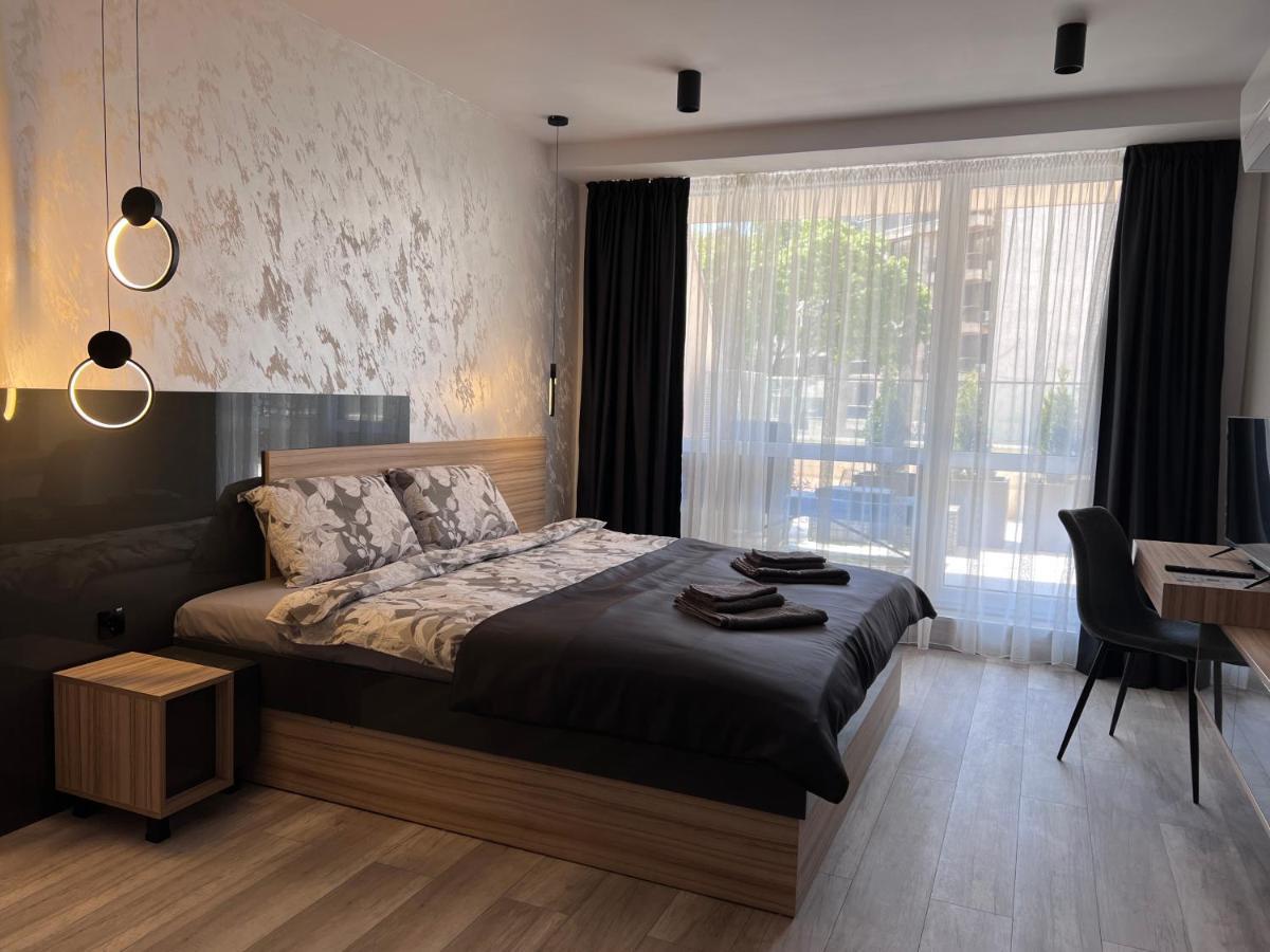 A-Brilliant, New! Spacious & Modern Apartment In Varna Whit Garage Kültér fotó